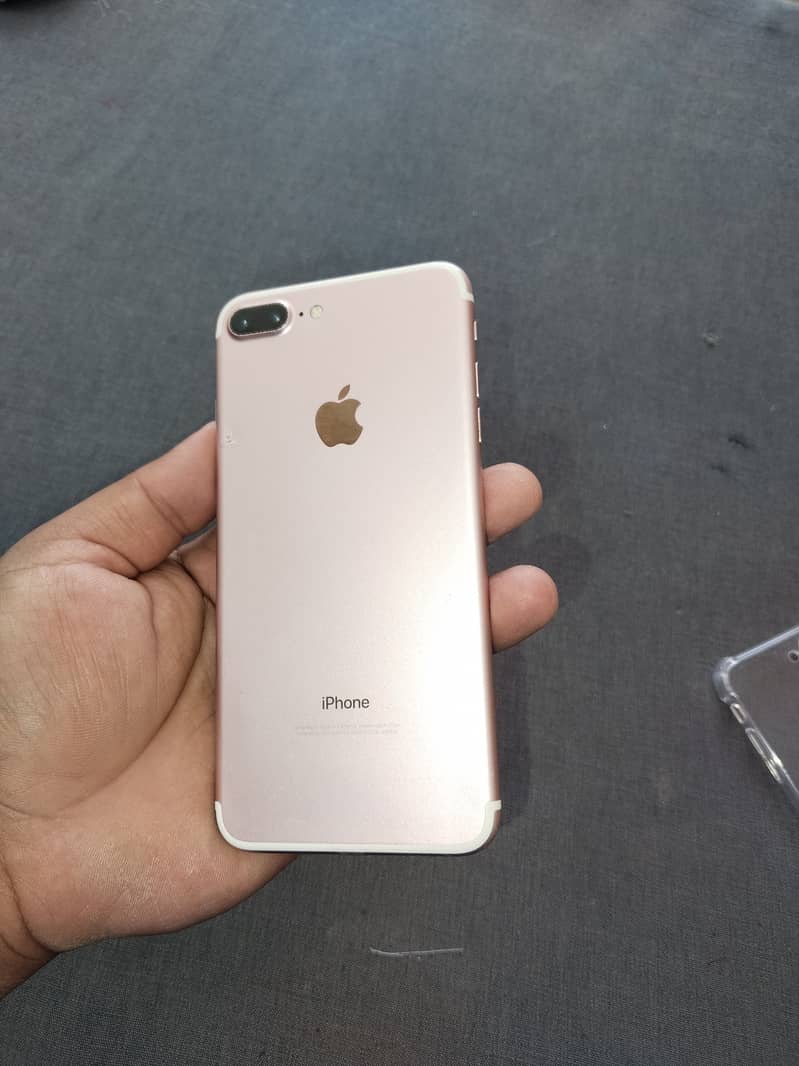 Apple iPhone 7 Plus 2