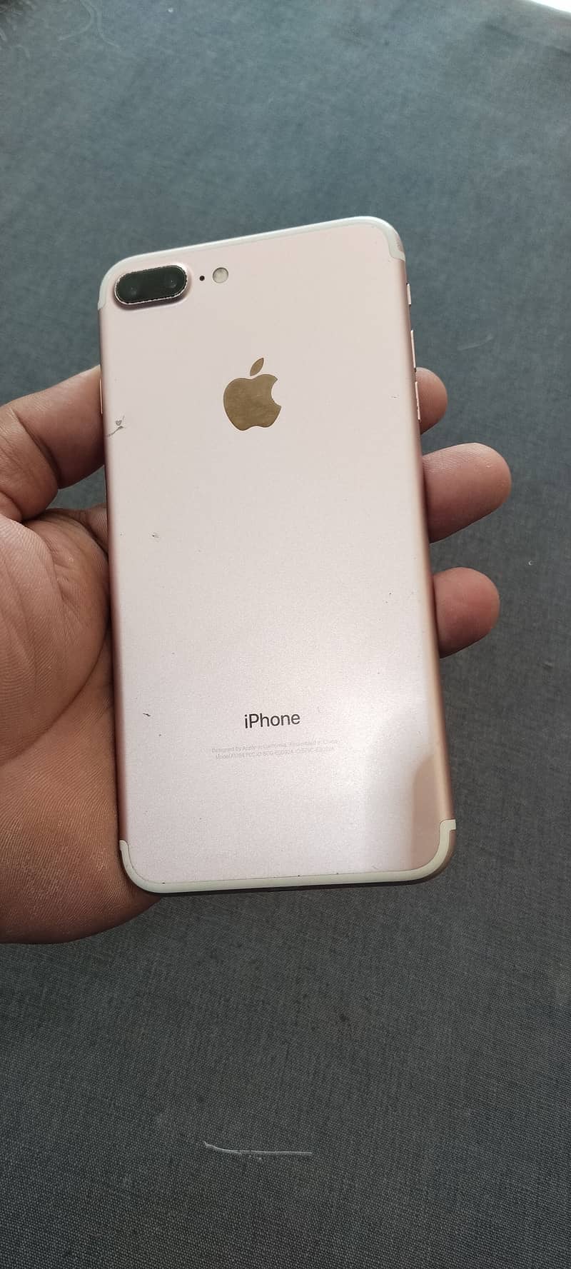 Apple iPhone 7 Plus 5