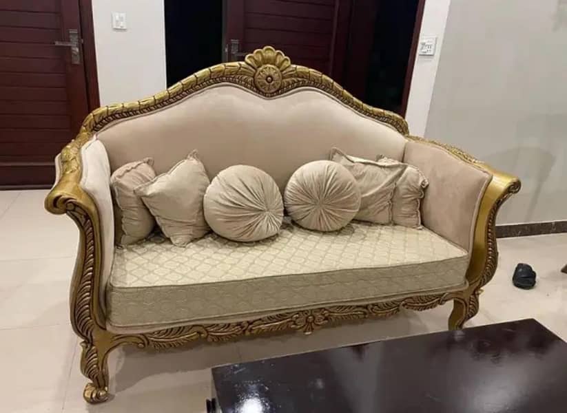 7 seaters sofa with Table 1