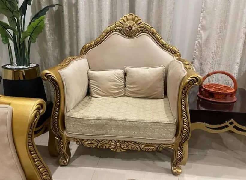 7 seaters sofa with Table 3