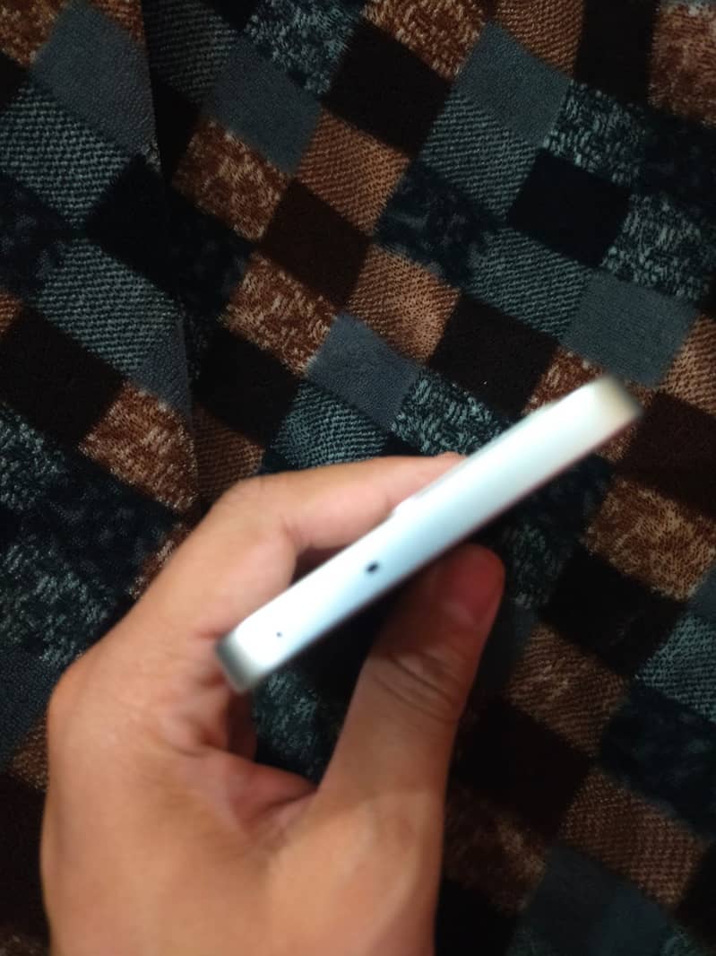 OPPO A6s pro 3