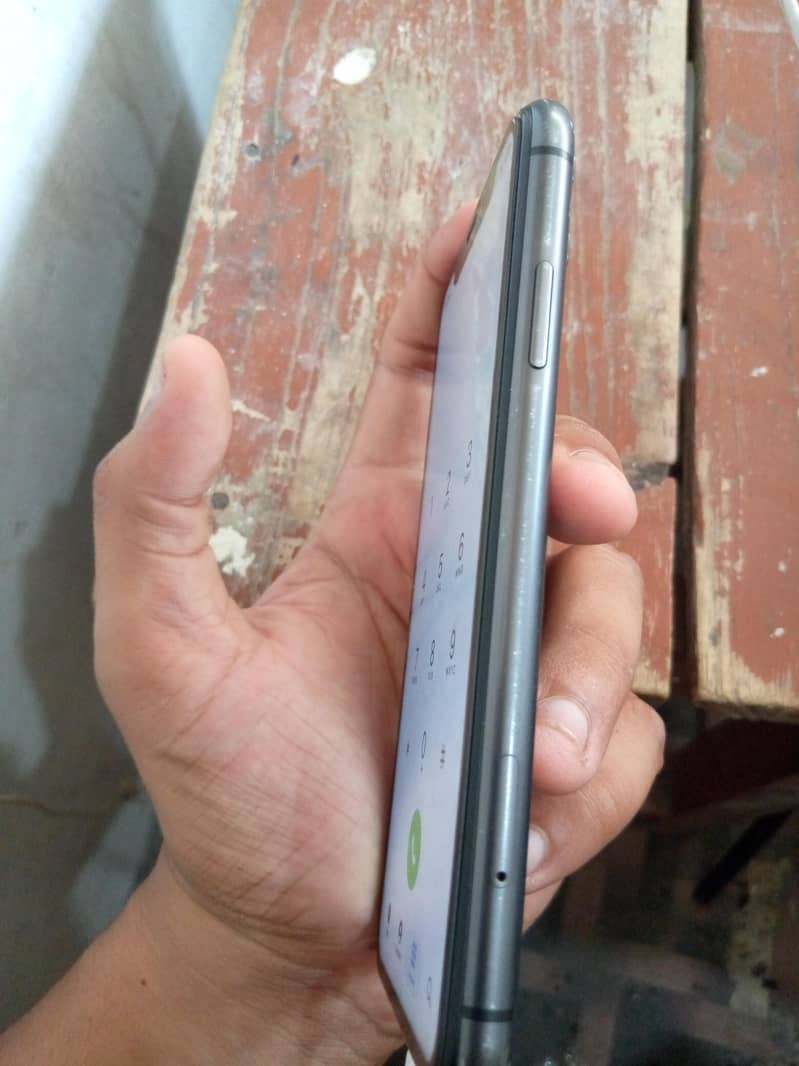 Apple iPhone 11 2