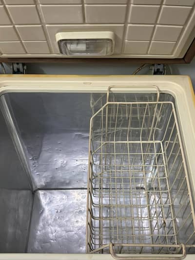 Excellent Condition Refrigerator for Sale
