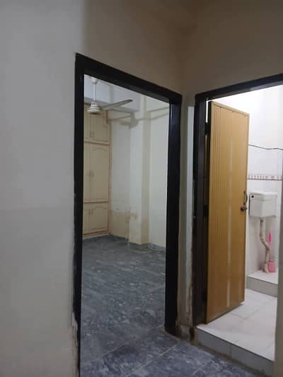 2beds faimly flat available for rent