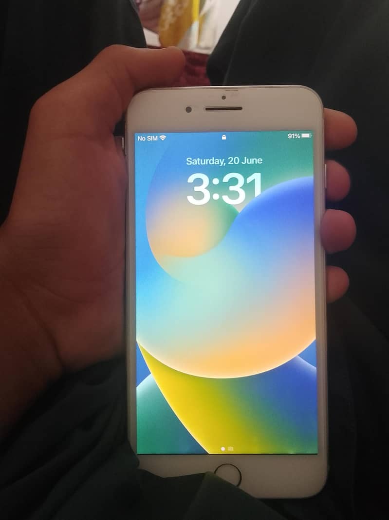 Apple iPhone 8 Plus 2