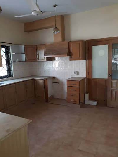 embassy road girls hostel g-6 near polyclinic hospital islamabad