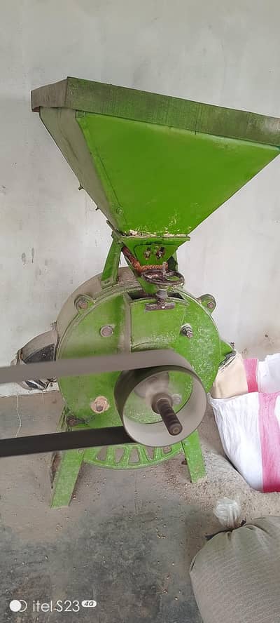 item atta chakki, color green, condition used,22P, price 30000