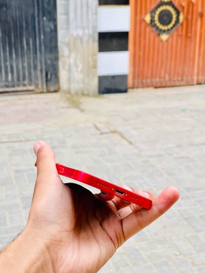 Apple iPhone 14 water pack