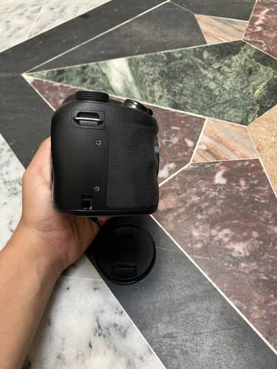 Sony dsc-h100 digital camera