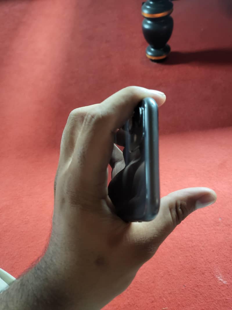 Apple iPhone 11 5