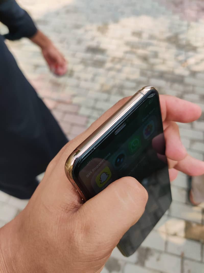 iPhone 11 pro max 1