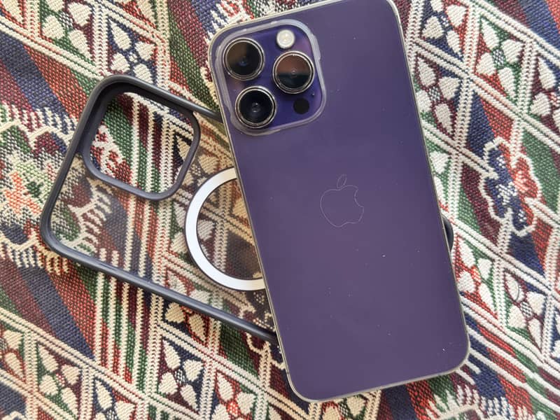 Apple iPhone 14 Pro Max 6