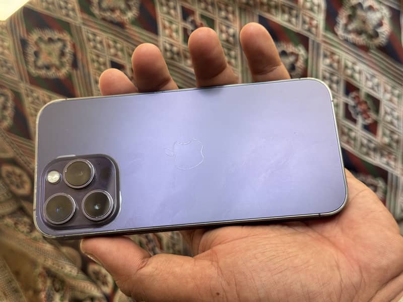 Apple iPhone 14 Pro Max 7