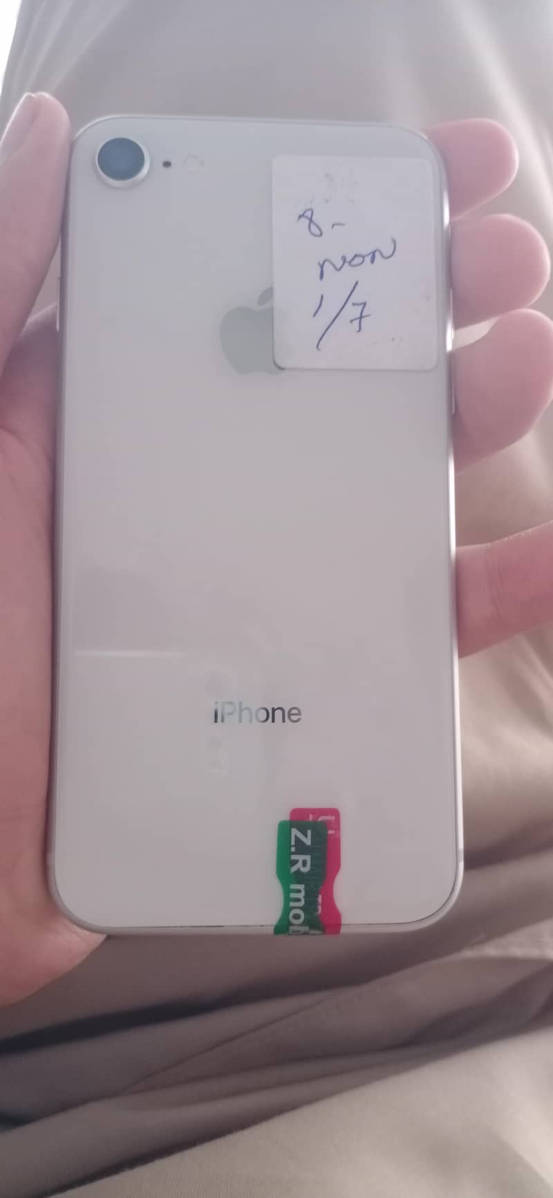 Apple iPhone 8 5