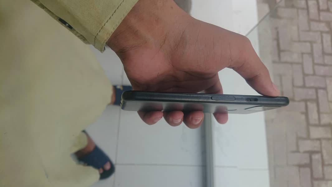 Google Pixel 5 4