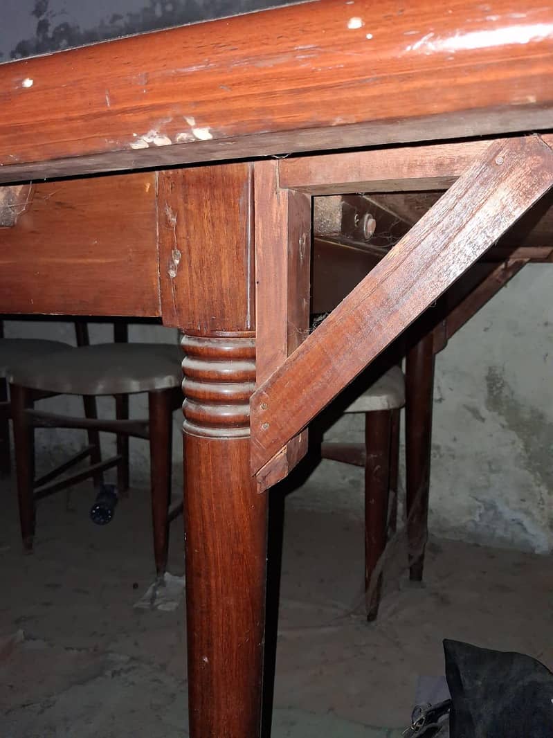 Dining table 5