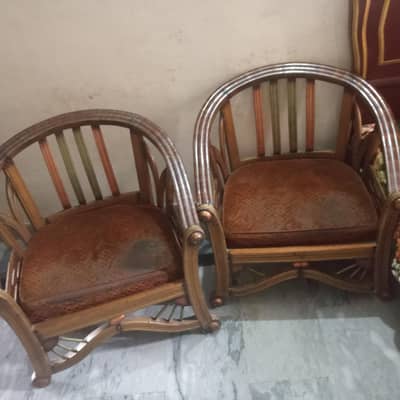Very cheap2 chairs Urgent sale