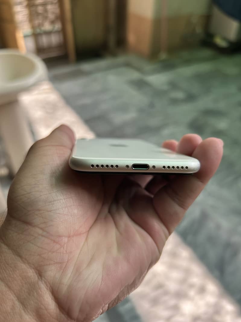 Apple iPhone SE 2