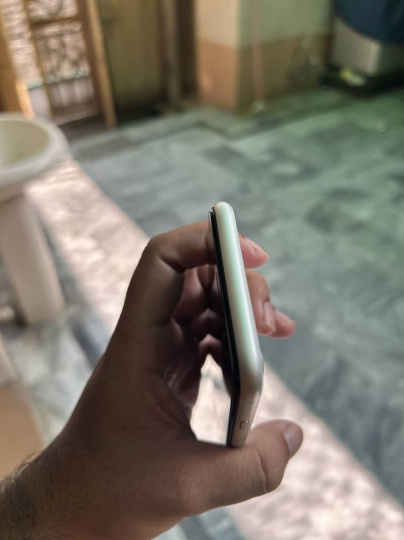 Apple iPhone SE 5