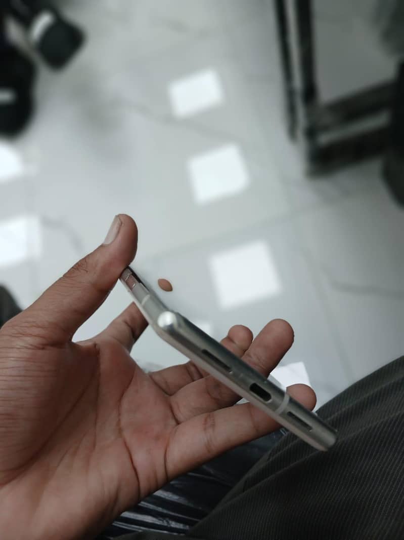 Google Pixel 6 Pro 2