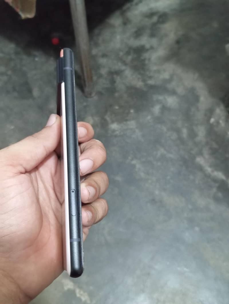Google Pixel 6 3