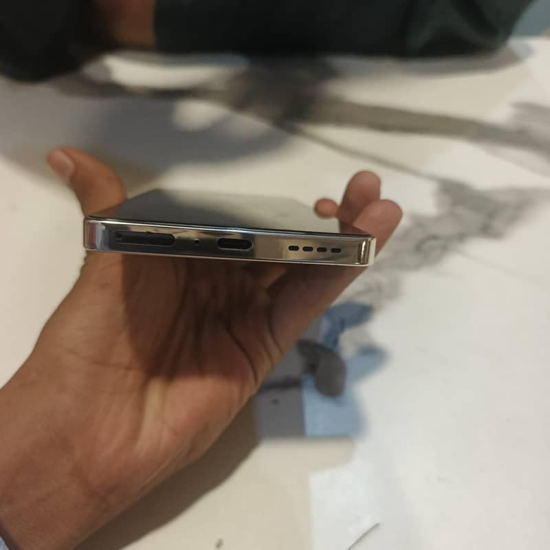 Infinix Note 40 5