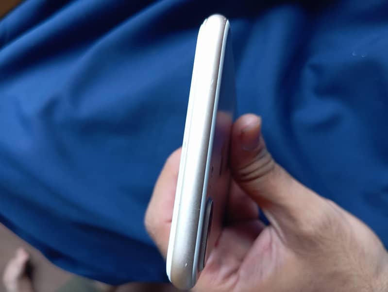 Apple iPhone 7 Plus 5