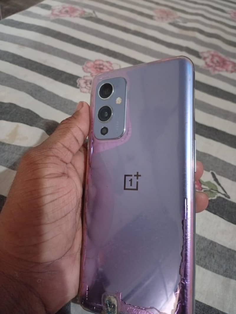 OnePlus 9 5G 4