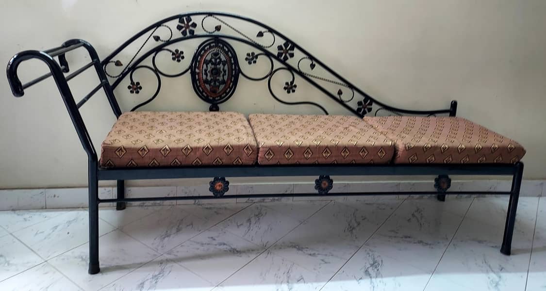 Settee Sofa 1