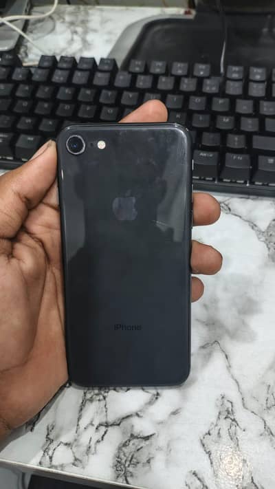 Apple iPhone 8