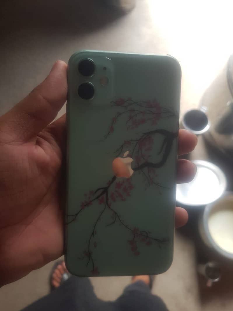 Apple iPhone 11 3