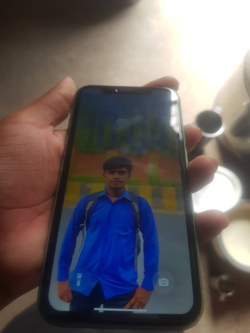 Apple iPhone 11 5