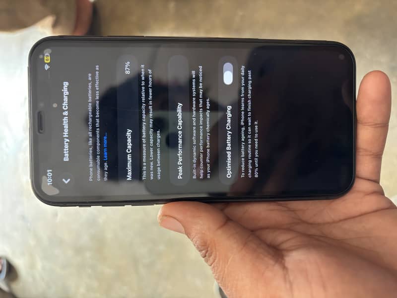 Apple iPhone 11 3