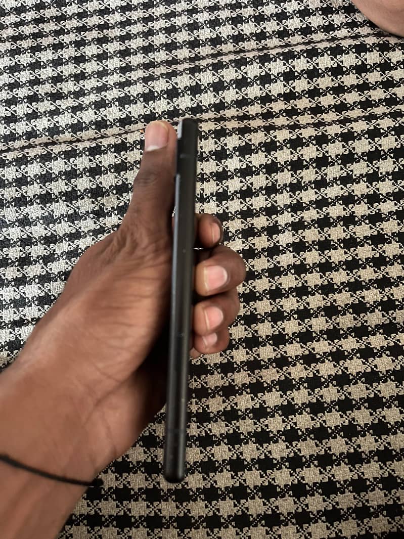 Google Pixel 6a 5
