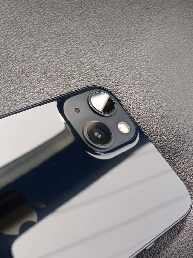 Apple iPhone 13 3