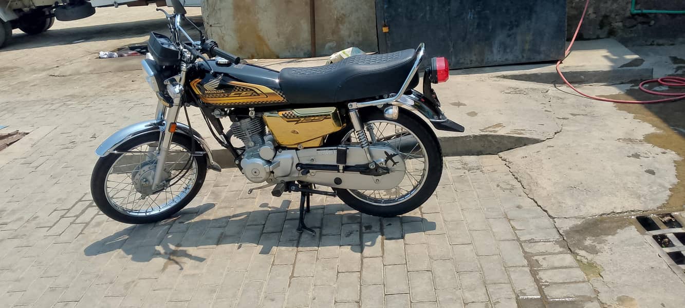 2025 model 12self start 4