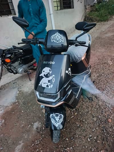 Reevo A12 2026 Model – Almost Brand New!  | just 600kmn Driven |