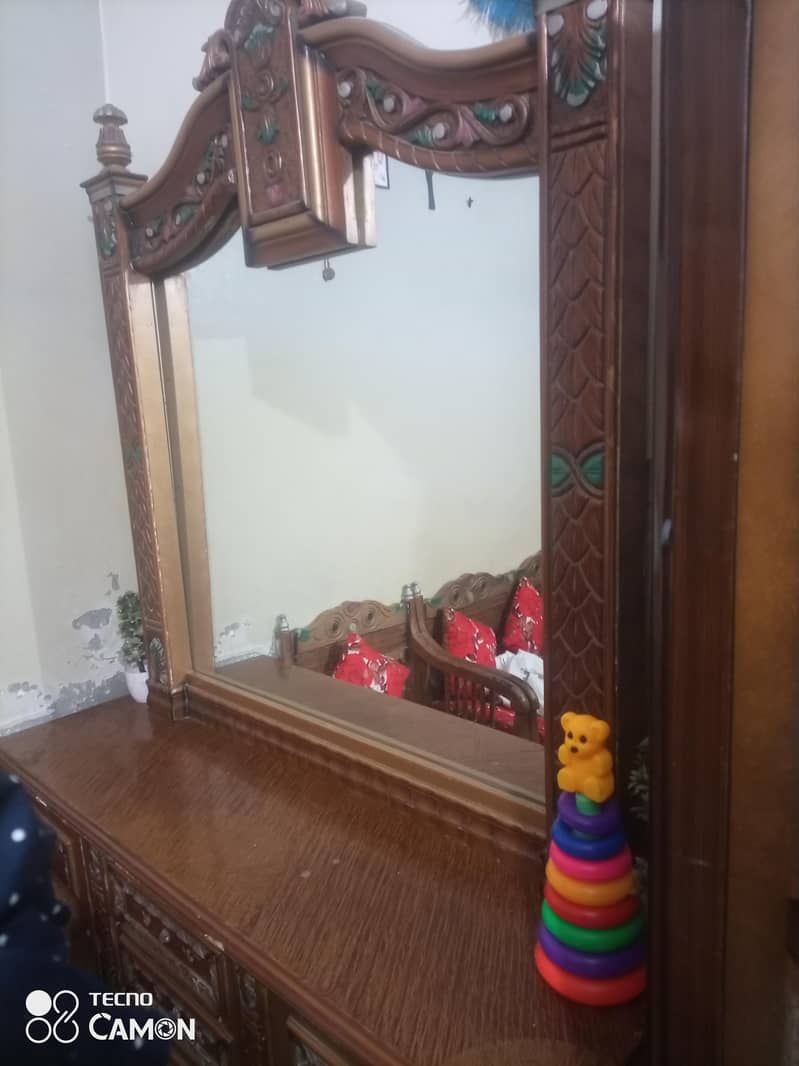 Dressing Table 0