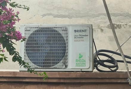 orient inverter A C with running condition for sale
