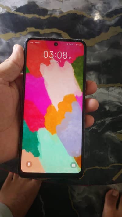 infinix hot 30 (8GB Ram 128 GB storage)