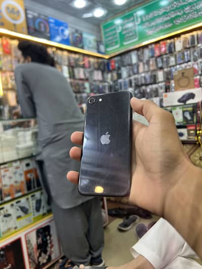 Apple iPhone SE
