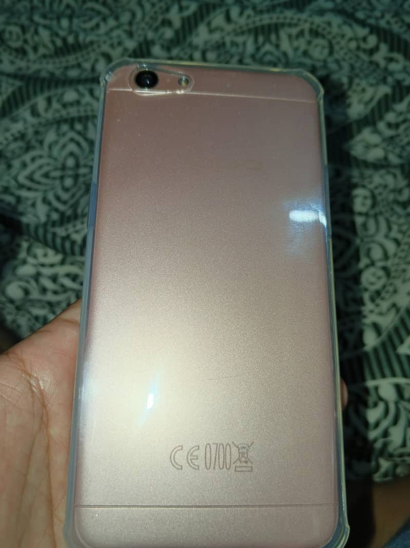 OPPO A57 1