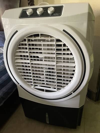 Just like new 1 month used only 11 month warranty