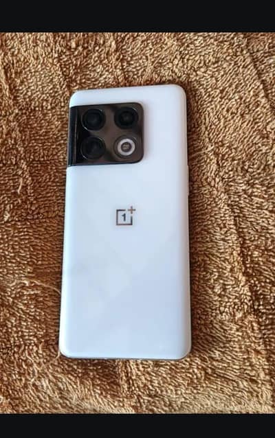 One Plus 10 Pro