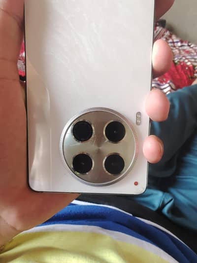 Tecno CAMON 30 Pro