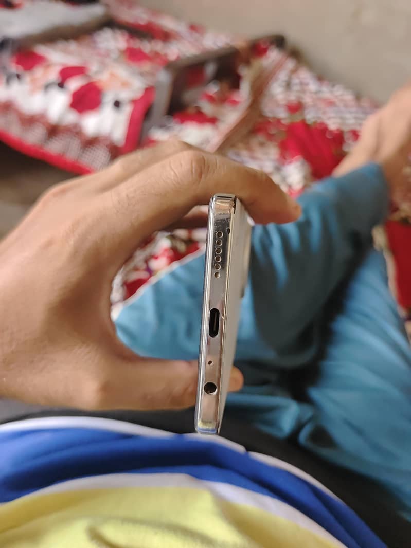 Tecno CAMON 30 Pro 1