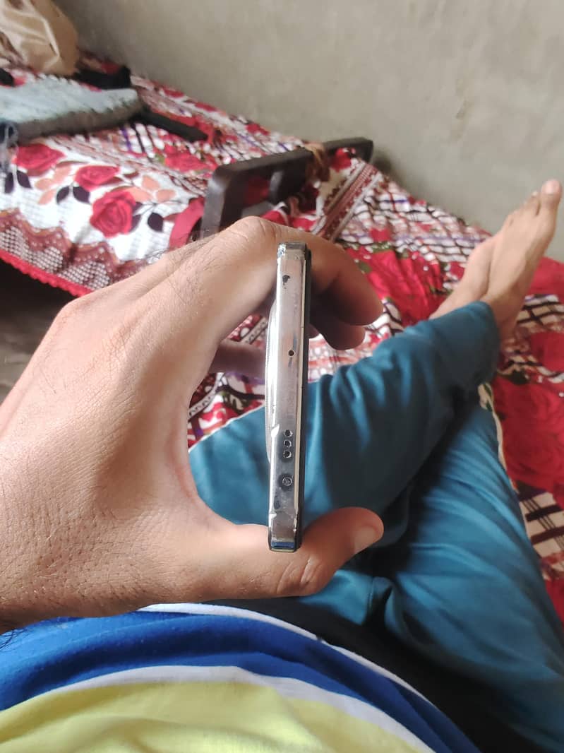 Tecno CAMON 30 Pro 2