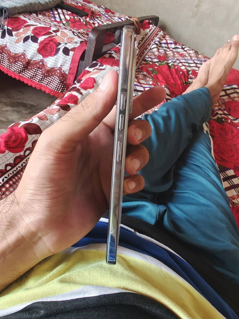 Tecno CAMON 30 Pro 5