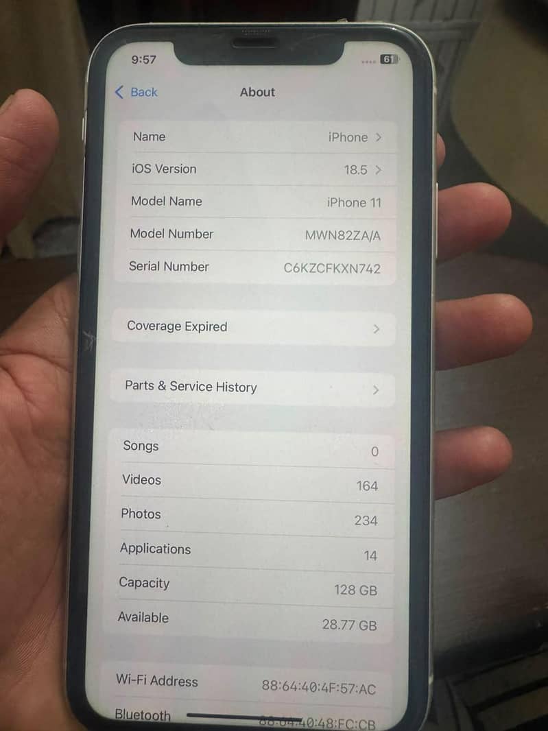 Apple iPhone 11 4