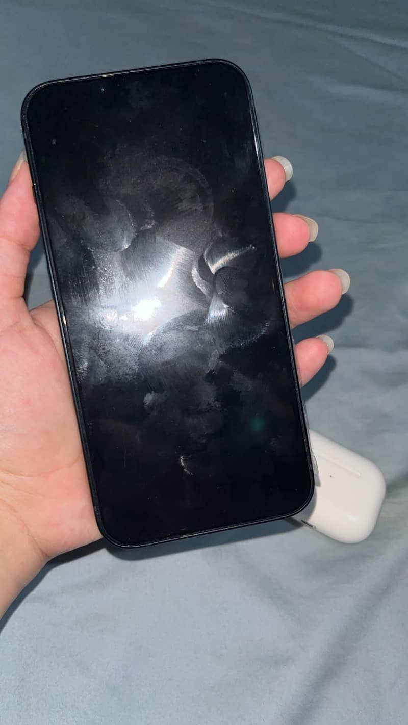 Apple iPhone 13 1